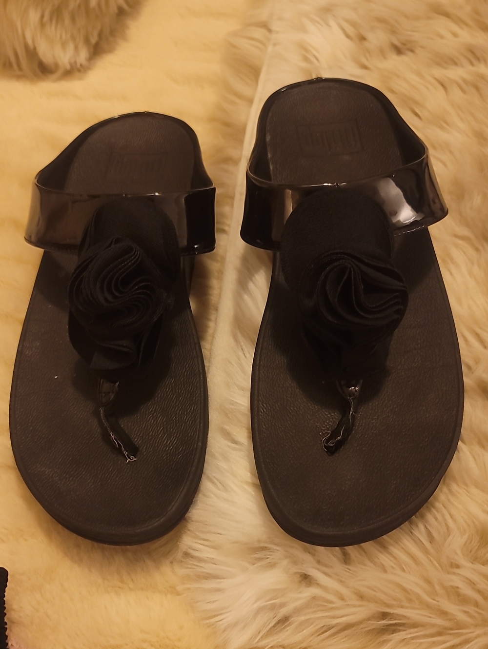FitFlop Black Floral Toe-Thong Sandals - Women
